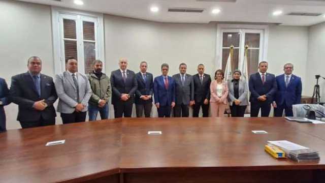 «نقيب البيطريين» يستقبل وفد تنسيقية شباب الأحزاب