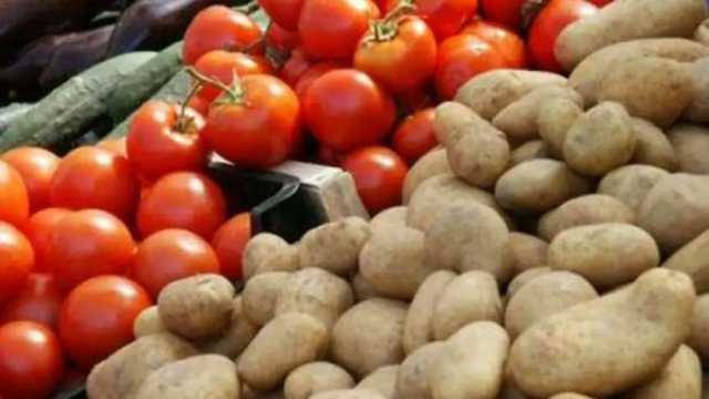 سعر البطاطس اليوم الأحد 2-2- 2025 في سوق العبور.. تحديث جديد