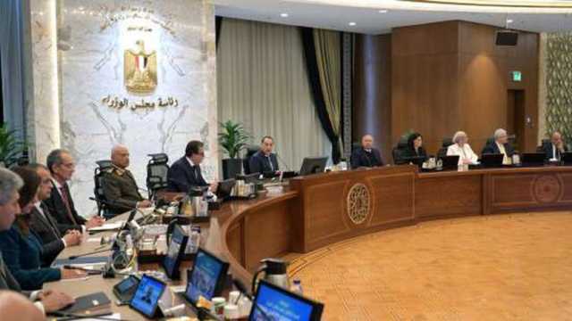 الحكومة تسند لـ«المصرية للاتصالات» تحويل 7 مدارس فنية إلى «تكنولوجيا تطبيقية»