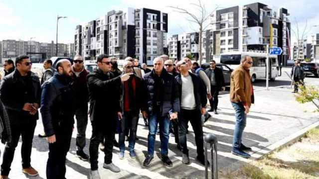 وزير الإسكان يوجه بوضع جدول زمني لتسليم الوحدات المنتهية لحاجزيها