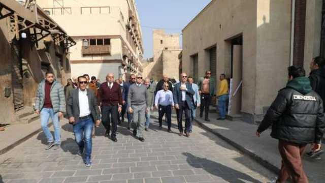 محافظ القاهرة يتفقد أعمال الترميم في مشروع تطوير القاهرة التاريخية