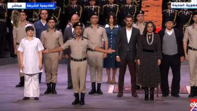 الرئيس السيسي يشاهد أوبرت غنائي وطني في احتفالية عيد الشرطة