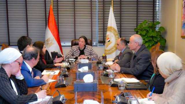 وزيرة البيئة تناقش مستجدات مشروع الحافلات الكهربائية مع البعثة الفنية للبنك الدولي