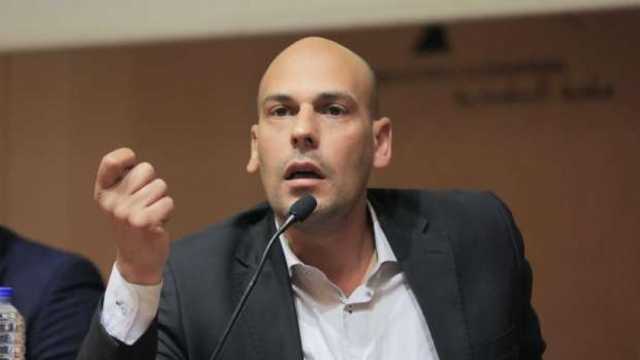 «المضحكخانة».. كتاب جديد لـ محمد غنيمة بمعرض القاهرة الدولي