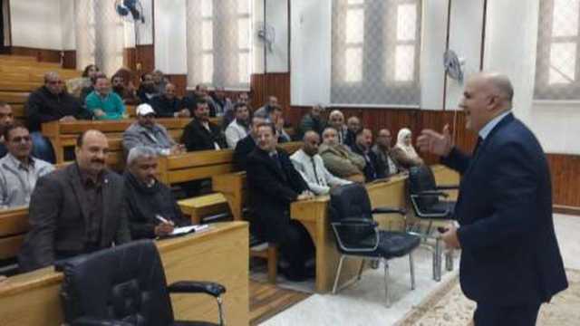 «العمل» تطلق دورة تدريبية لنشر ثقافة الصحة المهنية للعاملين بوزارة الكهرباء