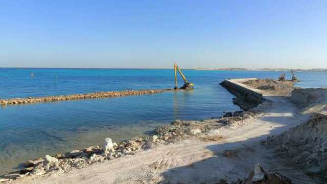 محافظ مطروح: إنشاء 2 ممشي سياحي و200 محل تجاري ضمن خطة تطوير الكورنيش