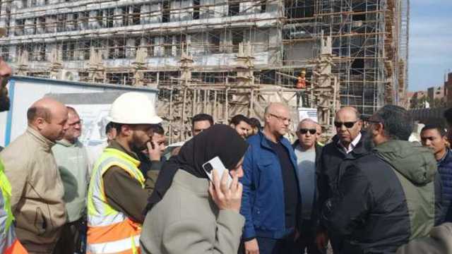 محافظ القليوبية: جهود مكثفة لإنهاء مشروعات «حياة كريمة» في شبين القناطر
