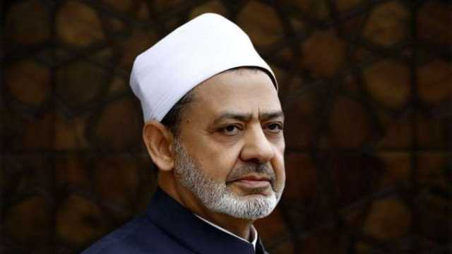 شيخ الأزهر وجه بصرفها.. كيف تحصل على إعانة رمضان الإضافية؟