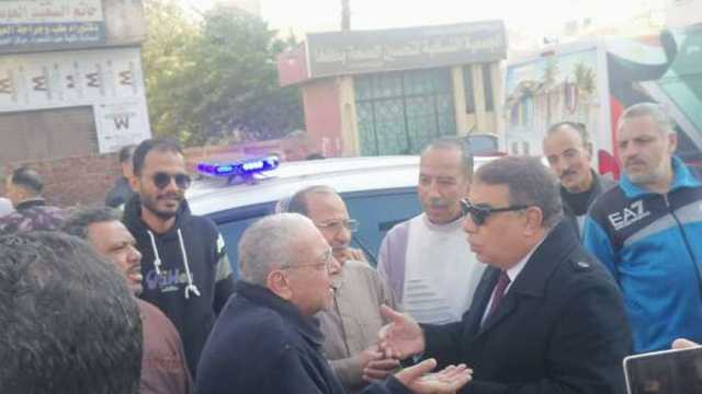 محافظ الدقهلية يوجه بتخصيص نوبتجية دائمة لتنظيم حركة المرور بشارع المدارس