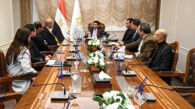 وزير الشباب: مباراة بين نجوم الكرة العالمية في افتتاح مدرسة «توتي»