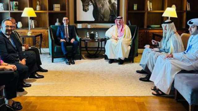 «الخطيب» يلتقي وزير الدولة القطري لشؤون التجارة الخارجية لبحث سبل تعزيز العلاقات