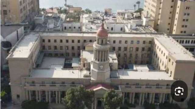 الجامعة الأمريكية تصدرا بيانا جديدا بشأن طلاب المنح الدراسية المعلقة