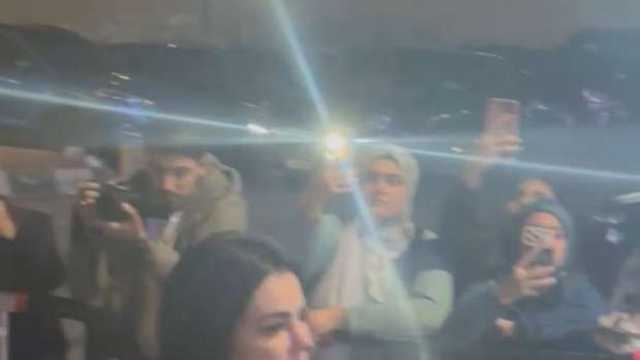 عمرو يوسف ودينا فؤاد ورياض الخولي يصلون عزاء شقيق مصطفى شعبان