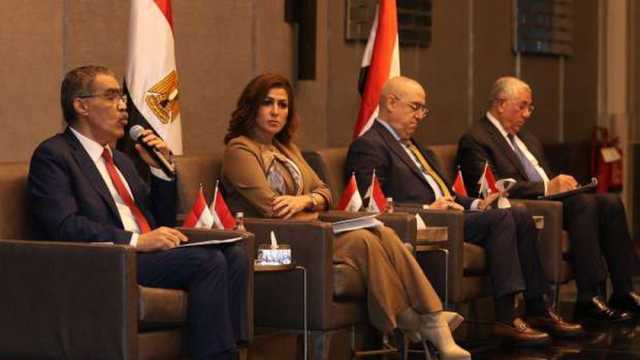 نخب وطنية وسياسية من كافة التيارات تعقد لقاءها الأول لتشكيل كيان سياسى جديد