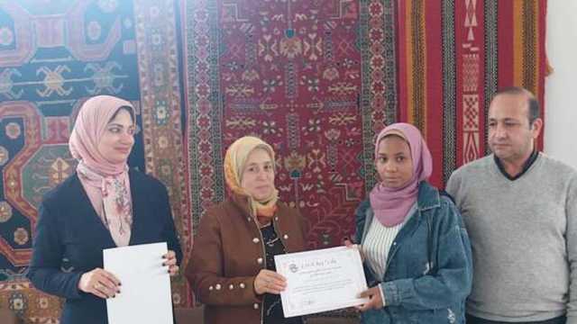 ختام فعاليات ورشة عمل عن «النسيج البدوي» في مطروح (صور)