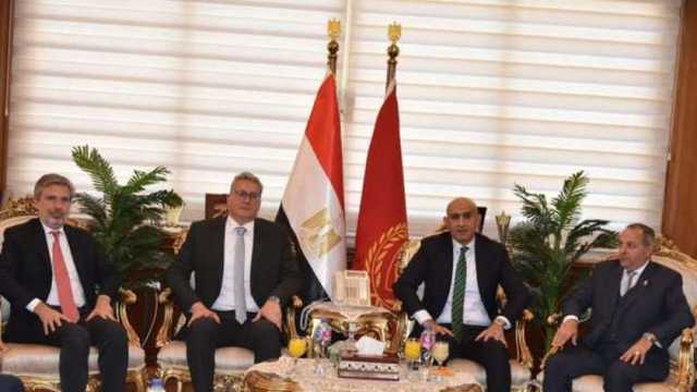 تخريج أول دفعة من مدرسة حقل ظهر للتكنولوجيا في بورسعيد بحضور وزيري التعليم والبترول