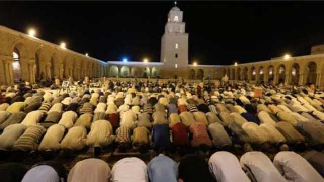 موعد صلاة التراويح في تونس رمضان 2025