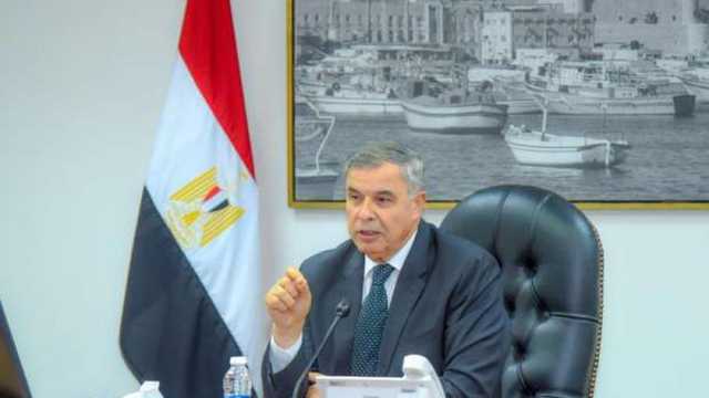 محافظ الإسكندرية يعلن تفعيل نظام الحجز الإلكتروني للشواطئ