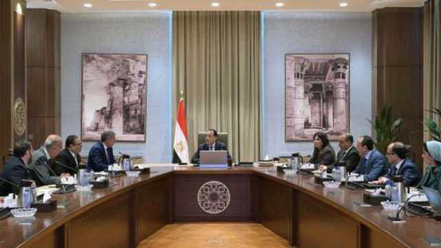 مدبولي: المشروعات الجاري تنفيذها بالأهرامات تسهم في تحسين التجربة السياحية