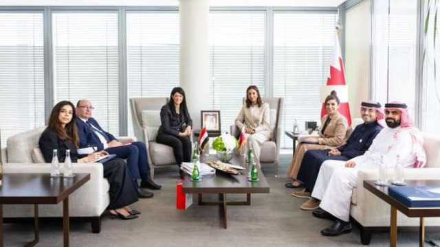 وزيرة التخطيط: حريصون على تطوير العلاقات مع البحرين في كل المجالات