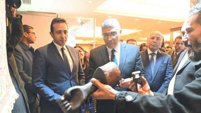 نائب محافظ البحيرة يشيد بالحرفيين ويدعو لدعمهم في معرض الجيزة