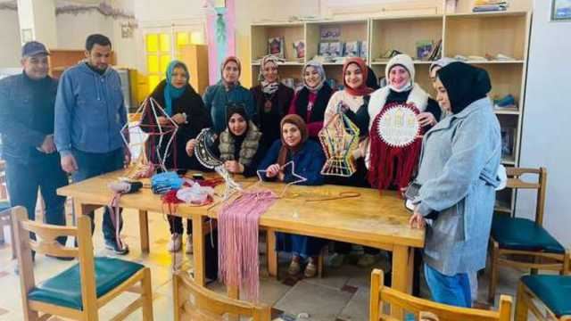 تدريبات للفتيات لتصنيع فوانيس المكرمية والخيامية وامتهانها.. «افرحوا يا بنات»