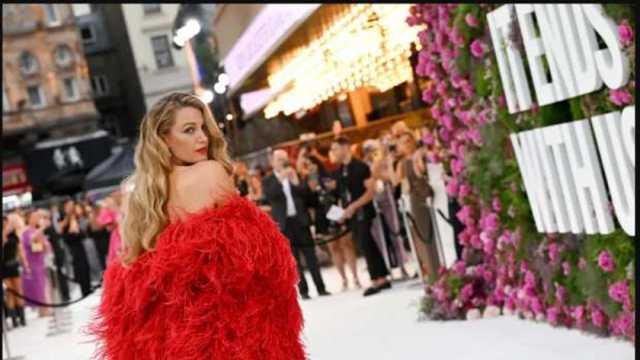 تحرش وحملة تشويه إلكترونية.. القصة الكاملة لأزمة بليك ليفلي
