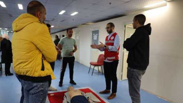 الهلال الأحمر المصري ينفذ دورة تدريبية للإسعافات الأولية والإنعاش الرئوي