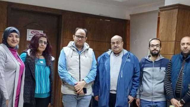 تكريم أقدم مدير مستشفى عام بالمنيا.. أمضى 13 عاما في خدمة المرضى
