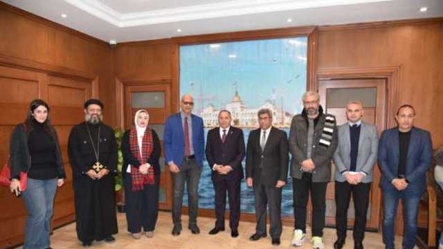 محافظ بورسعيد: تقديم تسهيلات لتنمية منطقة مسار العائلة المقدسة