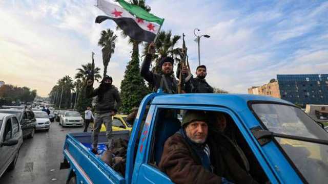 التليفزيون الرسمي السوري يعلن سقوط النظام.. وحظر تجوال في دمشق
