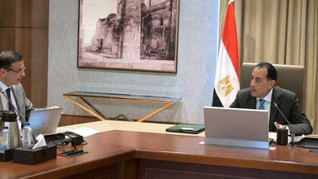 رئيس الوزراء يؤكد أهمية توافر السلع بجميع منافذ وزارة الزراعة بأسعار مناسبة