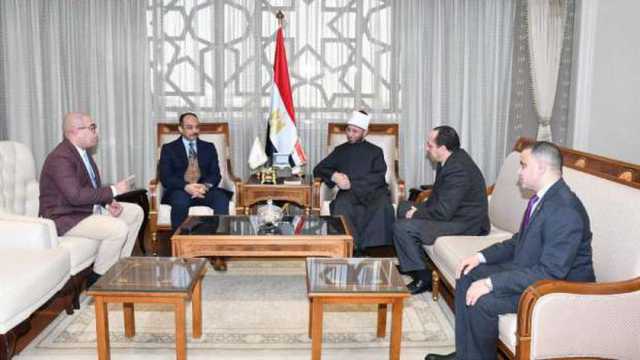 وزير الأوقاف يستقبل الوكيل الدائم الجديد للوزارة عقب تسلم منصبه
