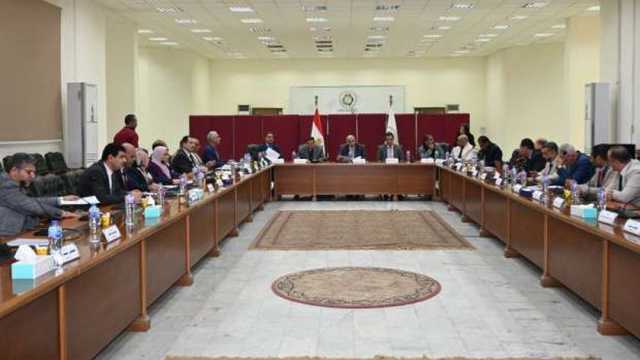 مجلس أمناء العاشر من رمضان يبحث إقامة معرض وسوق بأسعار مخفضة
