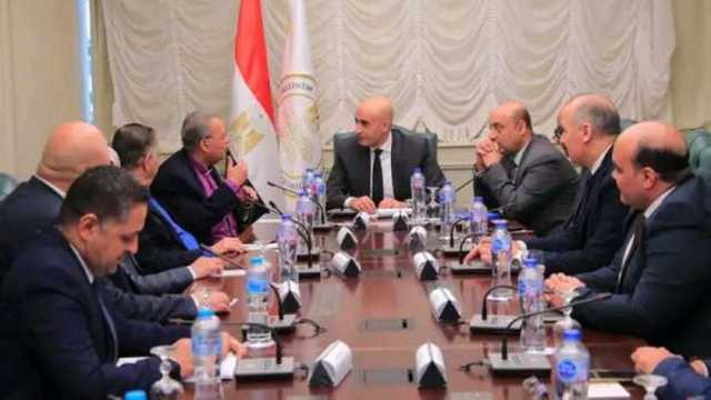 رئيس الطائفة الإنجيلية يبحث تطوير مناهج التربية الدينية مع وزير التعليم