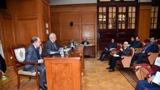 «إسكان الشيوخ» توافق على مقترح إتاحة كراسات الإسكان الاجتماعي إلكترونيا