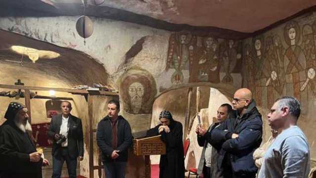 «السياحة» تتابع أعمال ترميم دير الأنبا بولا بالبحر الأحمر