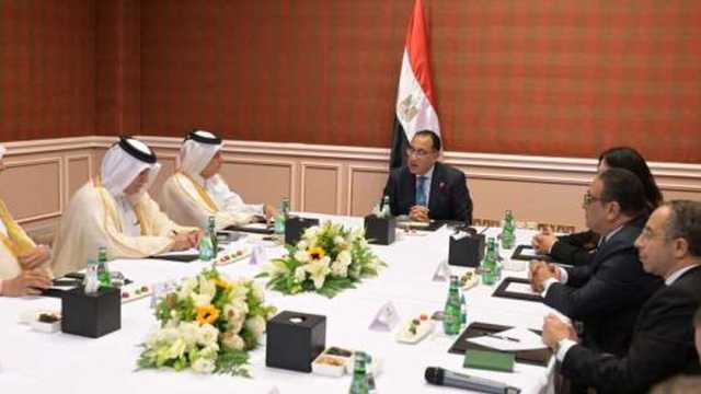 مدبولي يستعرض إجراءات الإصلاح الاقتصادي والفرص الاستثمارية أمام الوفد القطري