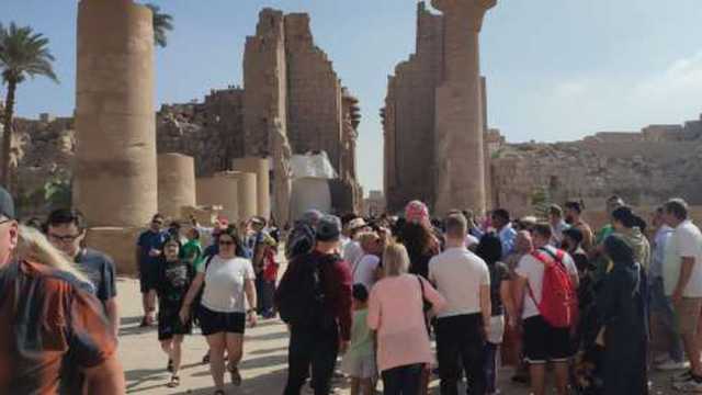 «المنشآت الفندقية»: دخول السياح للأقصر وأسوان بالتأشيرة الاضطرارية مجانا