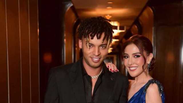 مي كساب تدعم زوجها بعد حصوله على جائزة بيلبورد: يجب الاهتمام بمطربي المهرجانات