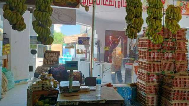 أسعار الخضراوات والفاكهة في سوق الجملة بـ6 أكتوبر.. الطماطم بـ2 جنيه