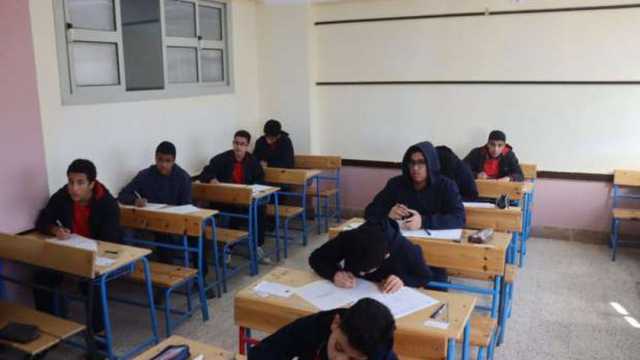 جمع كلمة سيد بامتحان اللغة العربية للشهادة الإعدادية الترم الأول
