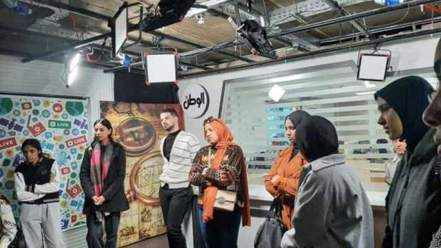 طلاب «إعلام عين شمس» يتعرفون على فنون العمل الصحفي خلال زيارة لجريدة الوطن