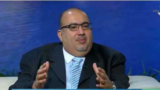 أستاذ إدارة أعمال بجامعة القاهرة: تغيير ساعات العمل يحتاج إلى تشريع جديد