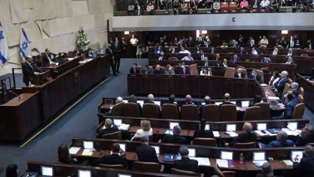 الكنيست الإسرائيلي يصدق على مقترح لمناقشة إقالة المستشارة القانونية للحكومة