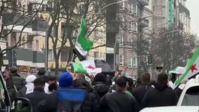 دمشق تحت الضوء... زيارات دبلوماسية متسارعة تفتح آفاق مرحلة جديدة لسوريا