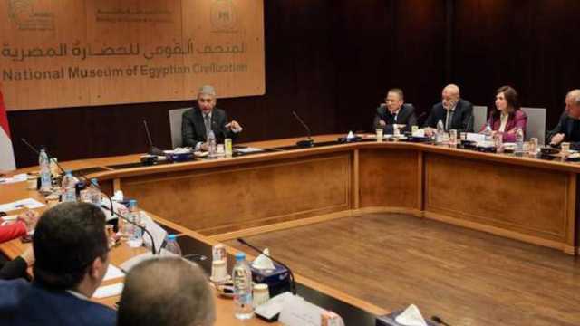 وزير الآثار: أهمية عمل موائمة بين أنظمة التعليم والإعداد الأكاديمي للطلبة