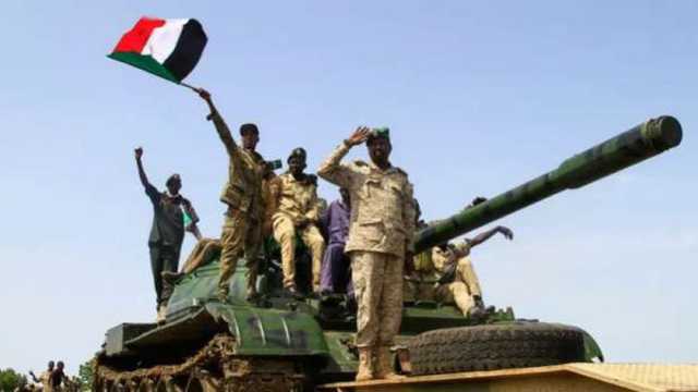 مدفعية الجيش السوداني تقصف وسط الخرطوم بحري من قاعدة وادي سيدنا في أم درمان