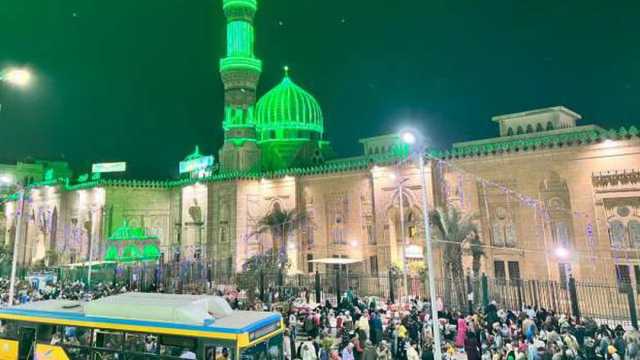 بدء احتفالات مولد السيدة زينب 2025
