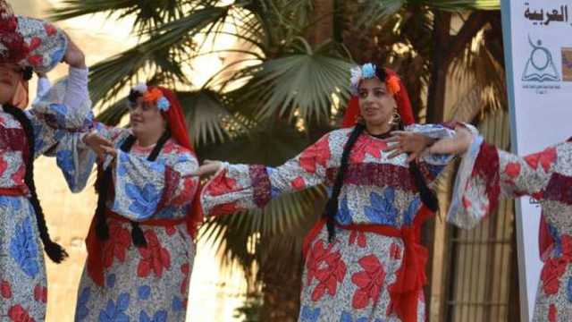 «عاشق سارح في الملكوت».. «قلوب بيضاء» يتفوق على 41 فرقة عالمية في الفنون الشعبية